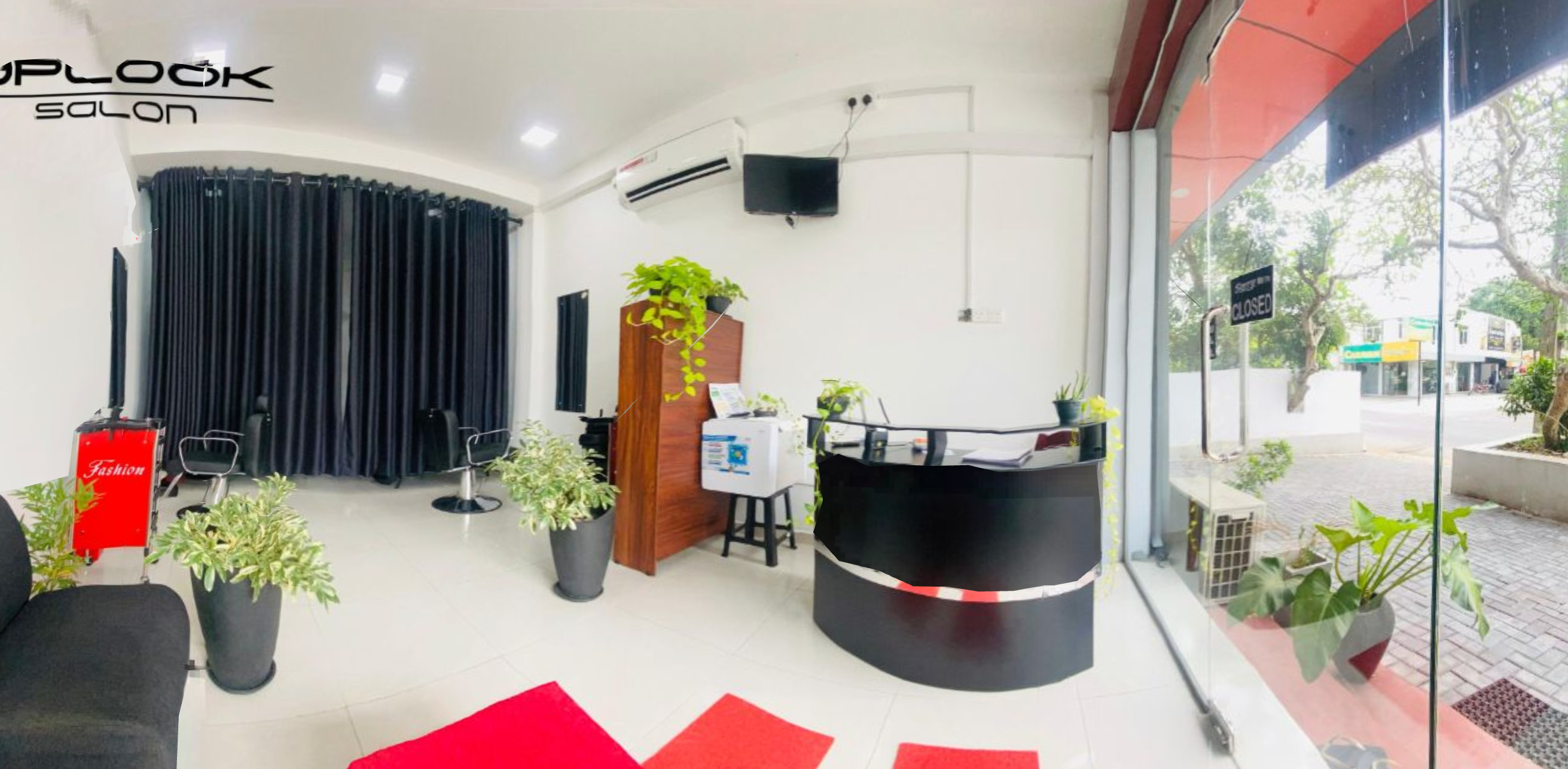 Uplook Salon